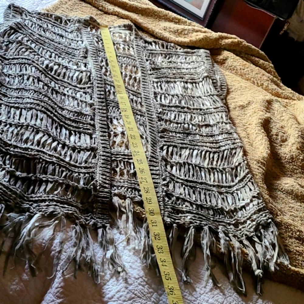 Vest - Picture 4 of 5